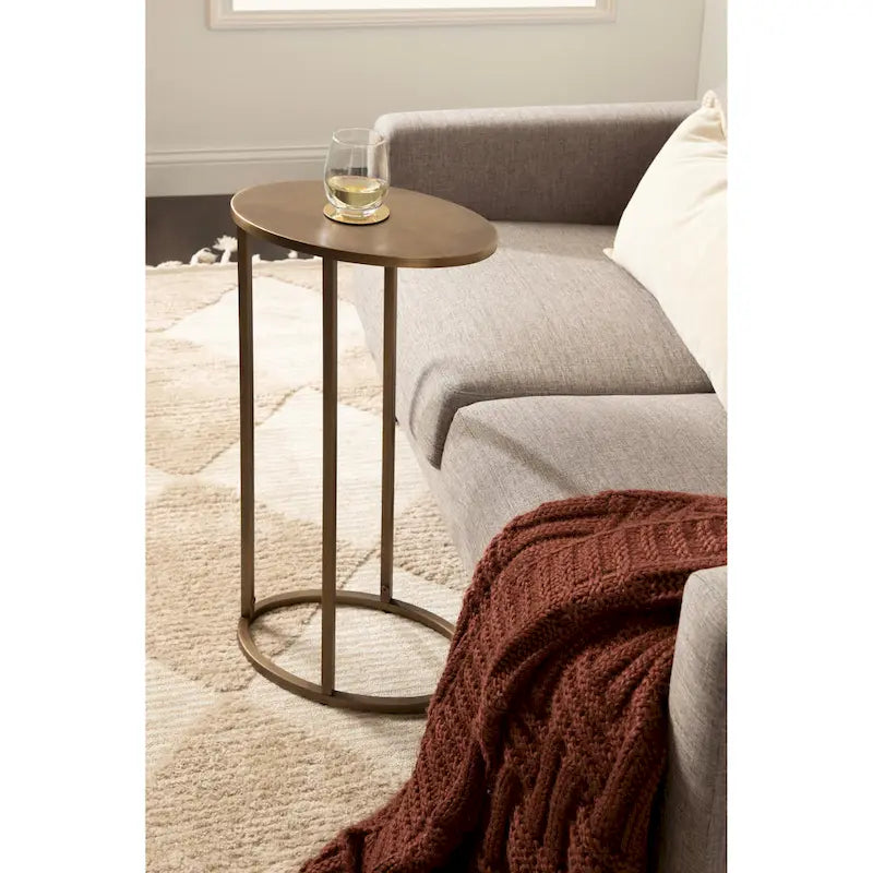 Table d'appoint ovale en métal