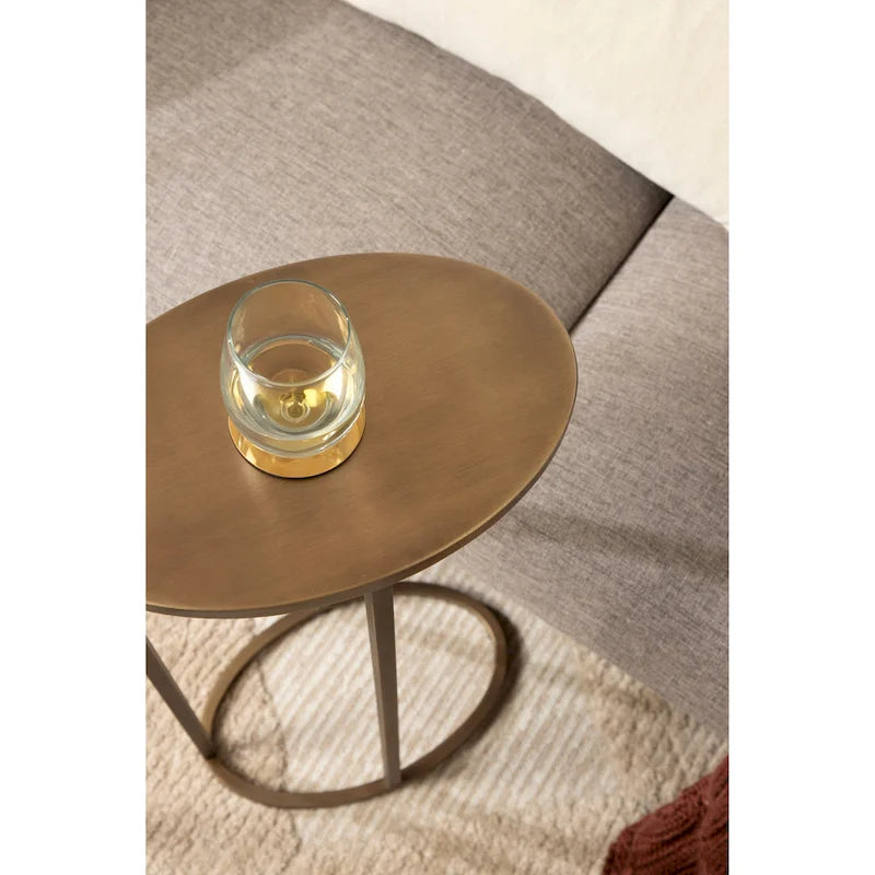 Table d'appoint ovale en métal