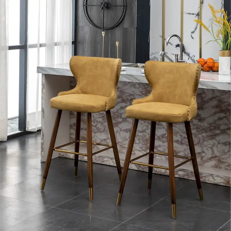Tabouret de bar touffeté en similicuir à garniture cloutée de style moderne du milieu du siècle